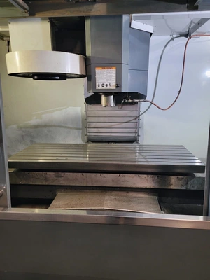 2014 HAAS VF-5/50XT Vertical Machining Centers | Bayou Machinery (4)