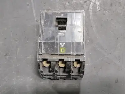 USED SQUARE D QO315