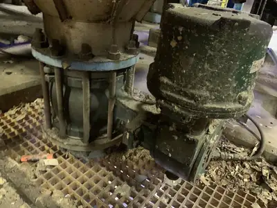 Scrubber on Blue Frame