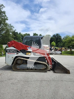 USED 2024 TAKEUCHI TL12V2