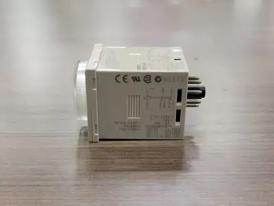 USED OMRON H3CR-A8