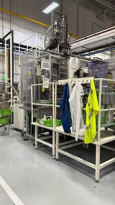 2003 JSW JT220REIII VERTICAL Injection Molding Horizontal/Vertical | Machinery Network (7)