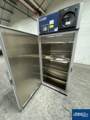 USED Environmental Specialties 33.8 Cu Ft Environmental Specialties Environmental Chamber, Model ES2000 CS