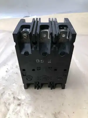 Westinghouse MCP0358 7A 3 Pole Molded Case Circuit Breaker MCCB 600V