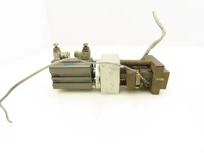 Fabco GTND-032-035-V Pneumatic Tooling Cylinder 35mm Stroke w/Toolplate Cutter