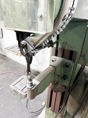 TOWNSEND 124DM RIVETER