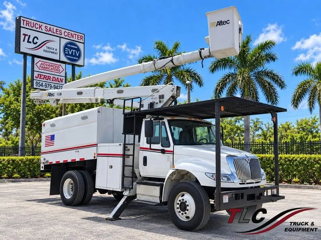 Used 2017 INTERNATIONAL _UNKNOWN_ Bucket (boom) trucks Florida US | TLC Truck & Equipment #1568909