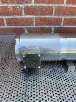 USED WAUKESHA CHERRY BURRELL 015 ROTARY LOBE PUMP W/ STAINLESS 1/2 HP MOTOR 3PH