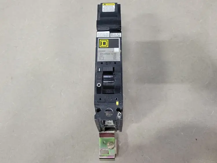 Used SQUARE D FH16015C Switchgears British Columbia CA | Lenmark #239478