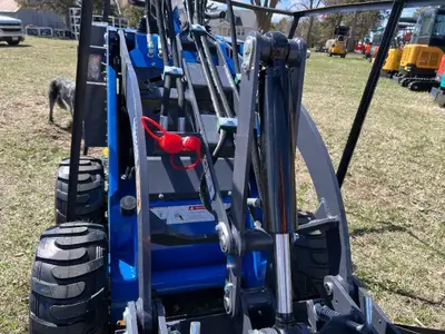 2026 AGT Compact Wheel Loader (MX-MRW14)