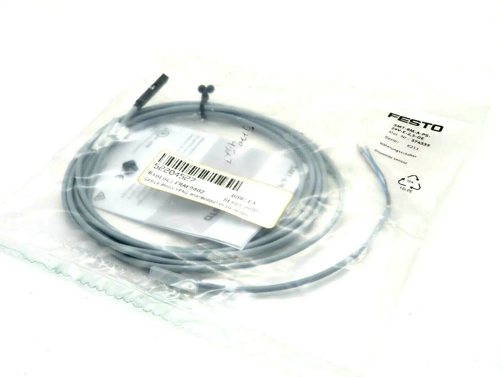 NEW SEALED FESTO SMT-8M-A-PS-24V-E-2,5-OE PROXIMITY SENSOR SMT8MAPS24VE25OE