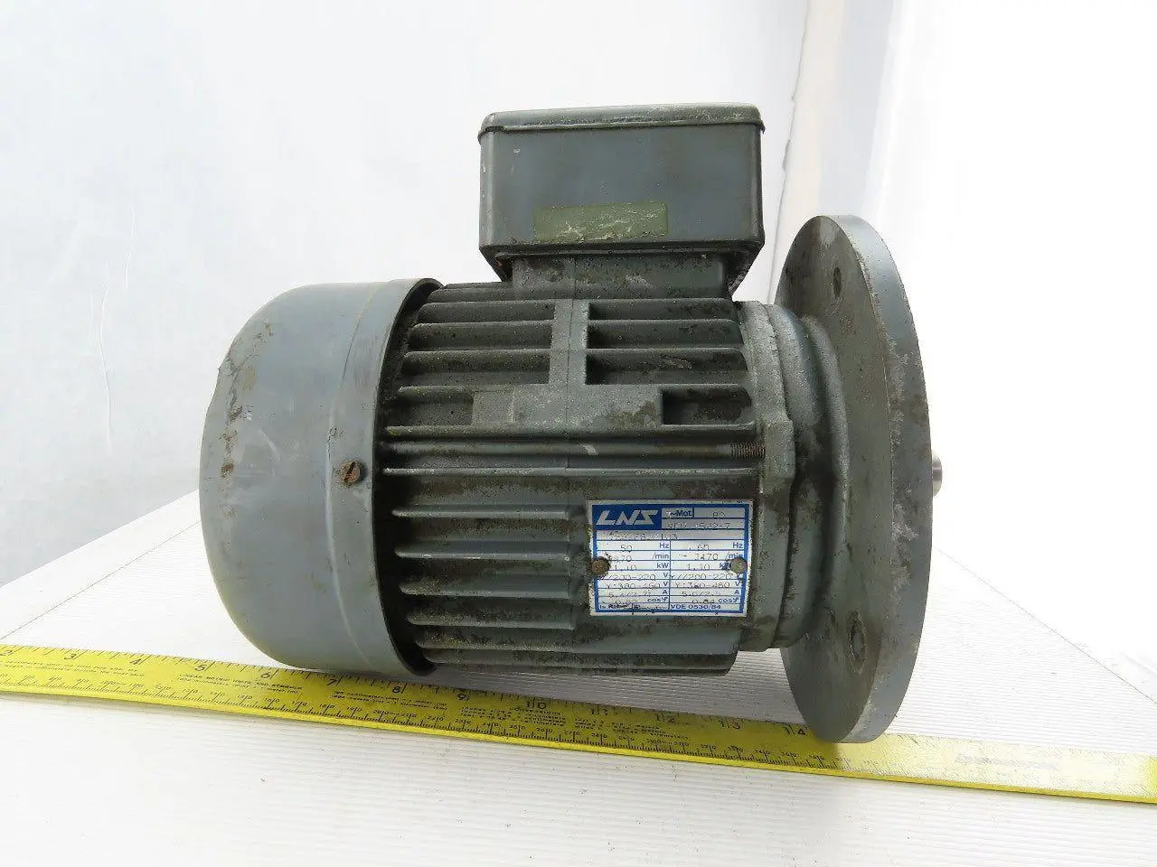 LNS 1.10kW 3470RPM 3Ph 220/460V 50/60Hz C-Face Motor