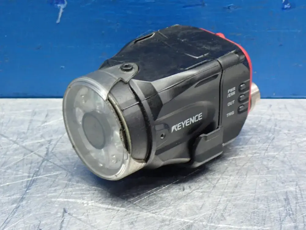 USED KEYENCE IV500CA