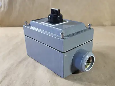 NEW ALLEN-BRADLEY 800H-R3HA4RL