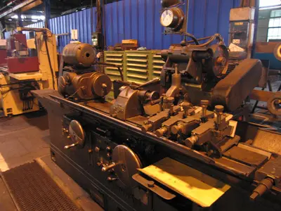 USED CINCINNATI GRINDER Ø 310 X 1250 MM