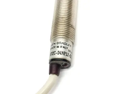 872C-D4NP12-E2 | Allen Bradley  Proximity Sensor - Used