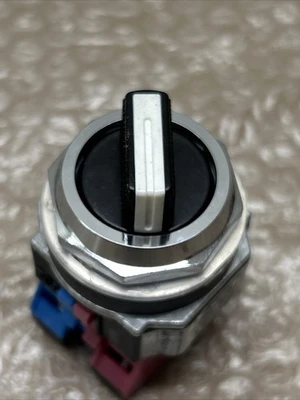 NEW IDEC ASD211NU