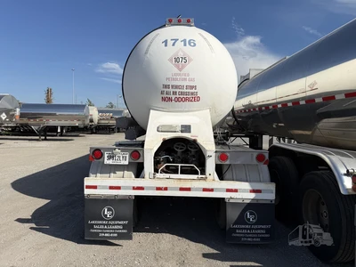 Used 1970 LUBBOCK _UNKNOWN_ Tanker Trailers Indiana US | Lakeshore Equipment Sales #1546595