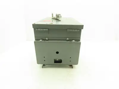 GE DFPEFA31DE 3-Pole Circuit Breaker Bus Flex-a-Plug 15A 480VAC 3Ph Plug-In