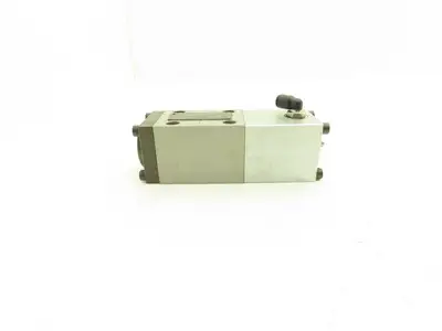 Wandfluh AK4Z60A Pneumatic Solenoid Operated Hydraulic 4/2 Spool Valve 5000 PSI