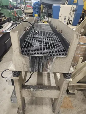 CLM VIBETECH VTMH-96-SS Finishing Equipment, Vibratory Finisher | Holland Equipment Hunters, Inc. (2)