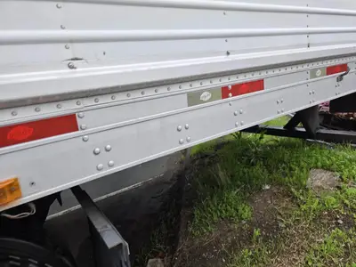 USED 2011 UTILITY 53FT