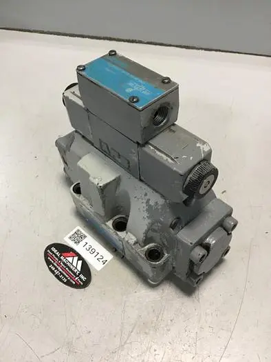 Used VICKERS DG4V36CMFWB660EN21 Valves/Fittings Michigan US | Ideal Machinery #595321