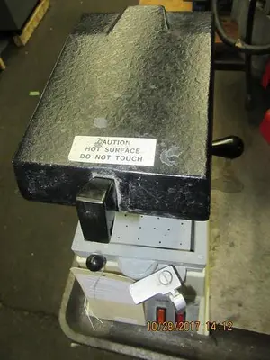 2577-400 Vacuum Heat Sealer ~ Vacuum Base Table size 4-1/2″ x 4-1/2