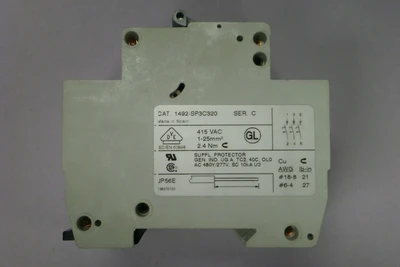 USED ALLEN BRADLEY 1492-SP3C320