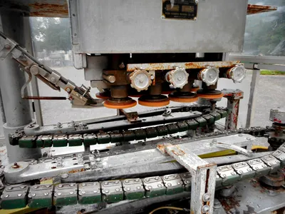 USED RESINA CAPPER U 40 316