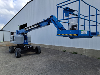 USED 2015 Genie S-45