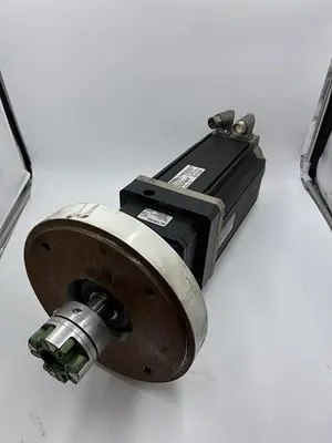 USED CONTROL TECHNIQUES CONTROL TECHNIQUES 142UDC305BAECA, STOBER P521SPR0030MT RATIO 3.0:1