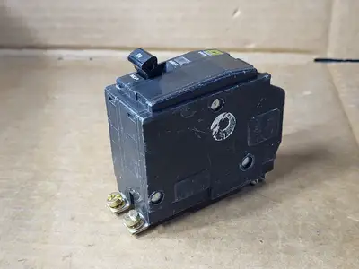 USED SQUARE D QOB240