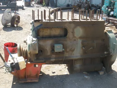 USED WAUKESHA F-1197