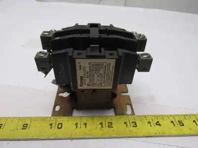 Furnas 42CE35AJ223 Ser A 600V 15Hp MAX 24V Coil Definite Purpose Controller