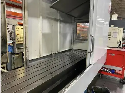 USED 2005 HAAS EC-3000