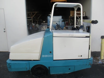 USED TENNANT 6600