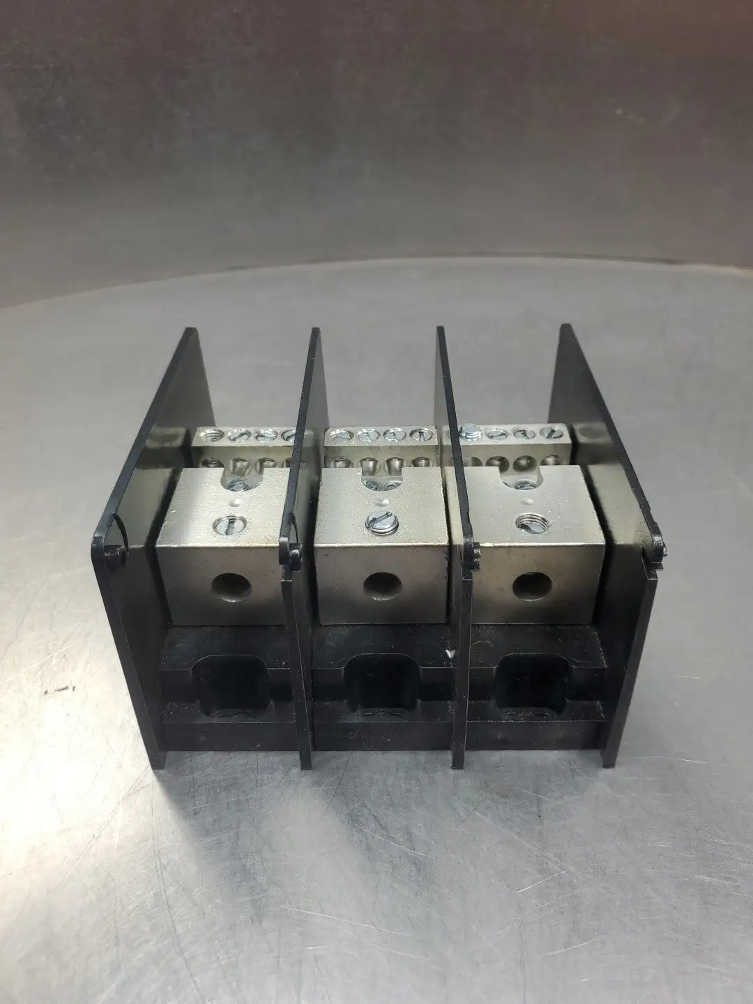FERRAZ SHAWMUT MPDB66583 POWER DISTRIBUTION BLOCK, 1000V 3PH. 4C-31
