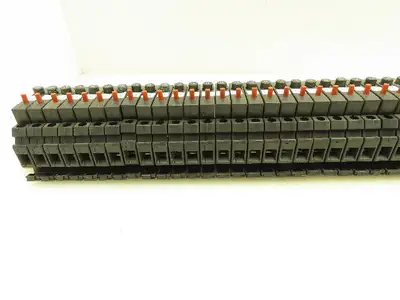 Allen Bradley 1492-GH015 Circuit Breaker Din Rail 250V 1.5A Trip Ser B Lot of 45