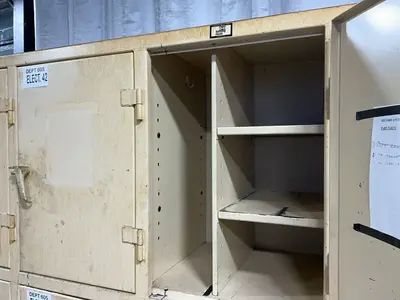 Used STRONG HOLD _UNKNOWN_ Cabinets Ohio US | HGR 24 #1358137