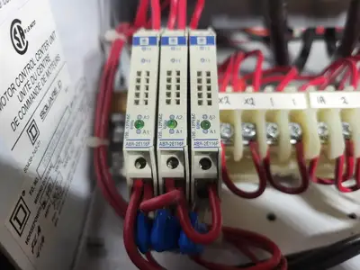 USED SQUARE D MODEL 6