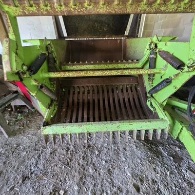 2010 SCHULTE 2500 GIANT Rock Picker | Iron Listing (40)