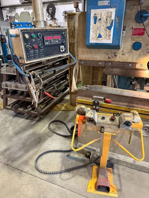 1996 PRIMELINE 12' x 220 Ton Press Brakes | Tight Tolerance Machinery (7)