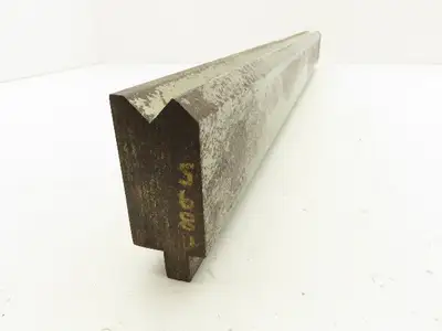 Press Brake Die 29-5/8" Long 90° V 1/2" Tang 1-7/16" W 2-3/4"H Offset