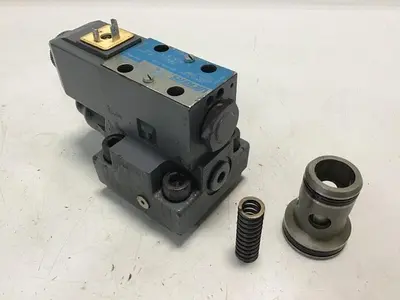 USED VICKERS DG4V-3-2AL-M-U-HL7-60