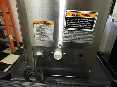 Used Bunn Used Bunn 35700.0034 Digital Tea Brewer 29 With Tray Brewing Equipment Illinois US | Falcon Restaurant Supply #1376539