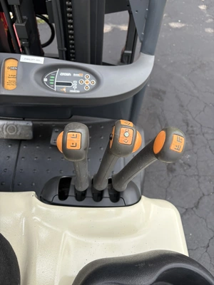 Used 2016 CROWN SC5225-35 Misc Forklifts Wisconsin US | Forklifttrader.com #1407302