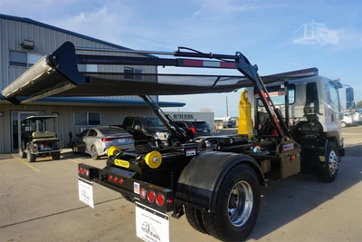 Used 2027 ISUZU FVR Hooklifts & Roll-Offs Texas US | Roll Off Truck World #1491763