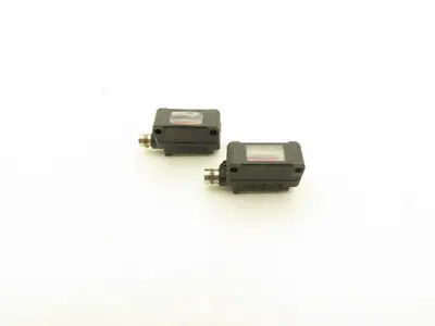 Keyence PZ-G41CN Photoelectric Sensor 10-30vDC Lot of 2