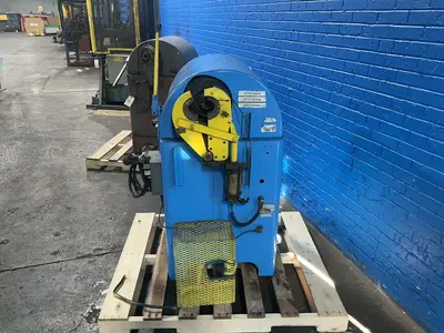 Used MIDWAY _UNKNOWN_ Tube End Finishing & Chamfering Machinery Ohio US | HGR 24 #1515770